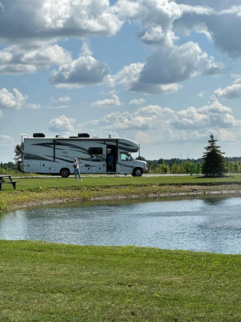 Niagara Falls Wine Tour From Toronto on RV - Motorhome - Itinerary Highlights