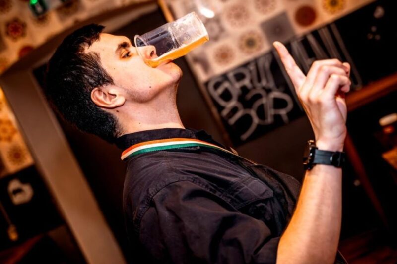Nice: New Years Eve Pub Crawl With Shots and VIP Club Entry - Highlights of the Experience