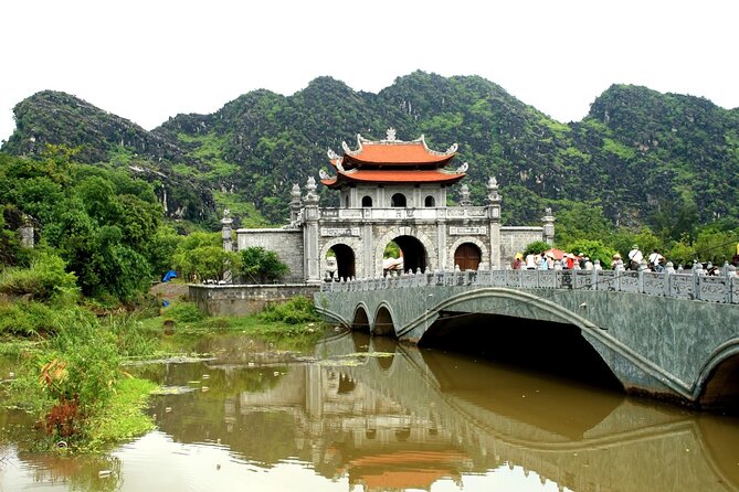 Ninh Binh Full Day Tour From Hanoi to Hoa Lu, Tam Coc, Mua Cave - Itinerary Highlights