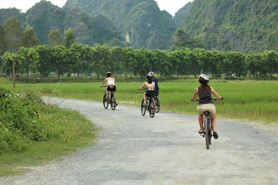 Ninh Binh: Hoa Lu – Trang An - Cycling & Boat Group Tour - Itinerary Highlights