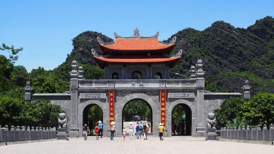 Ninh Binh: Hoa Lu, Trang An & Hang Mua Trip by Limousine Bus - Itinerary Highlights