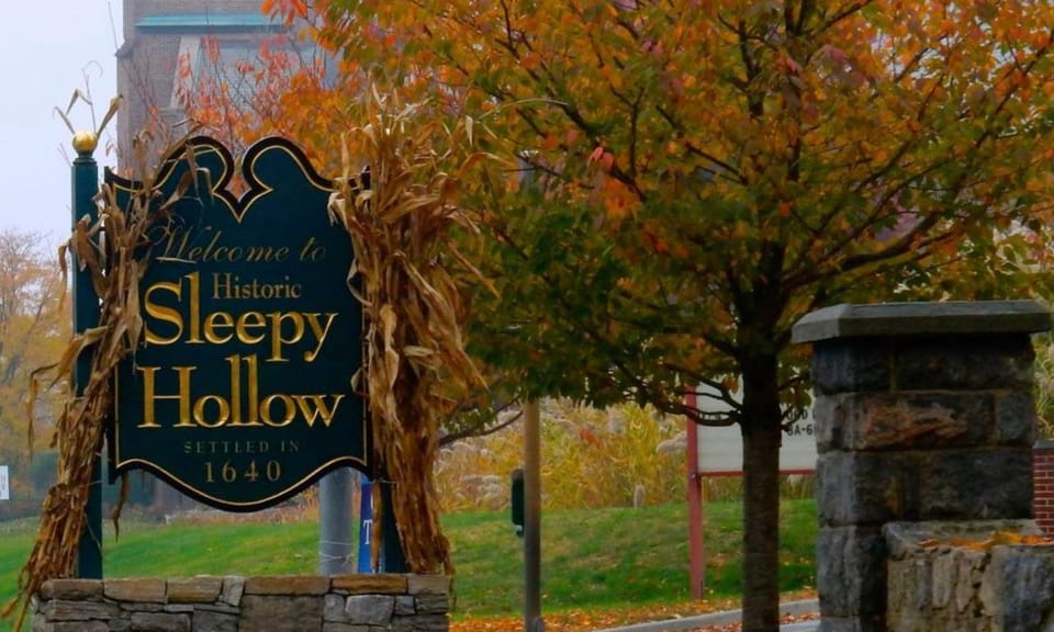 Nyc: Spooky Fall Sleepy Hollow Walking Tour With Train Ride - Experience Highlights