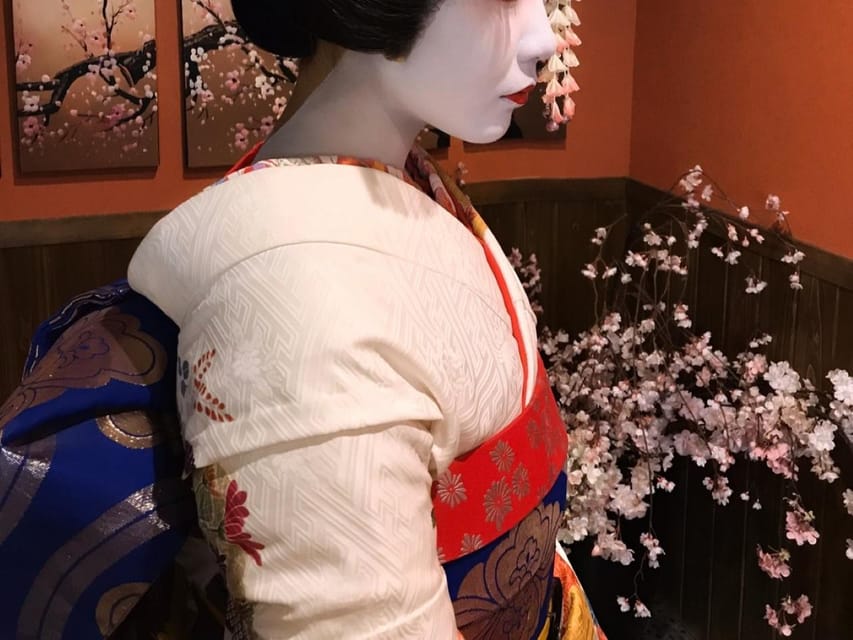 Odawara: Sushi Dinner and Karaoke Experience With Geisha - Culinary Highlights