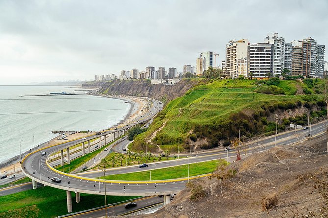 Off the Beaten Track in Lima: Private City Tour - Exploring Barranco