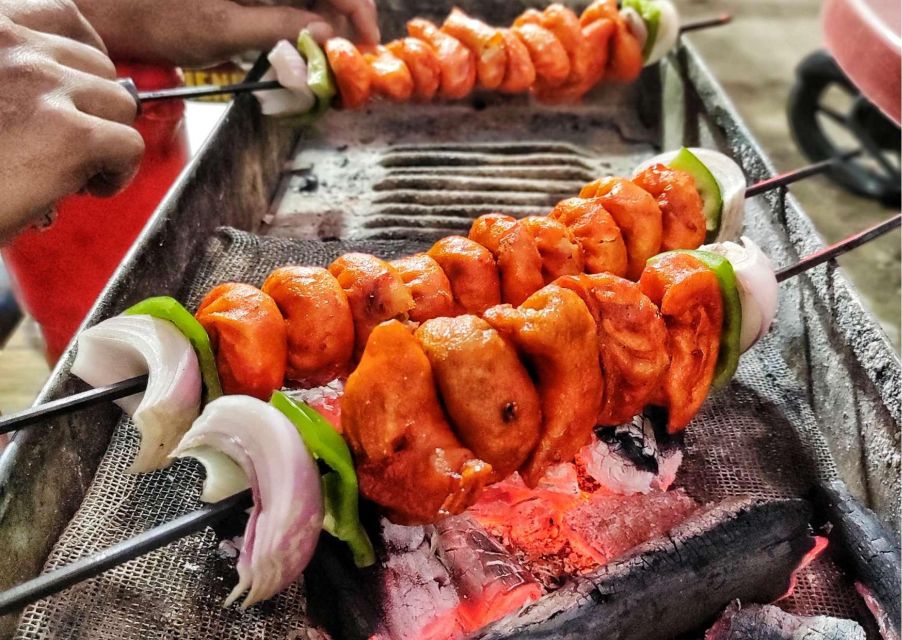 Old Delhi: Guided Street Food Tour With Cultural Highlights - Culinary Delights to Savor