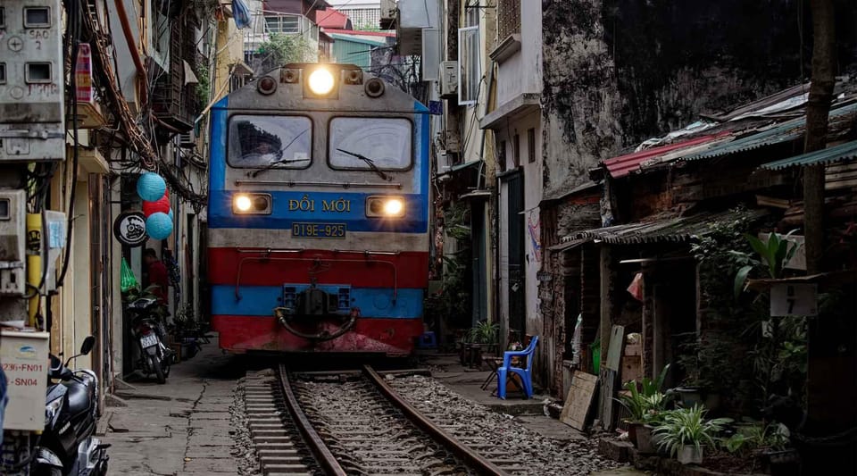 Old Quarter Street Food With Train Street - Experience Highlights