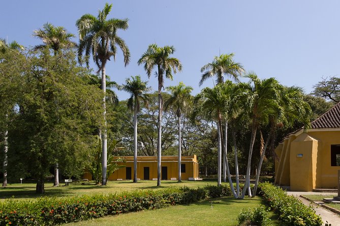 Old Town and Quinta San Pedro Santa Marta City Tour - Attractions