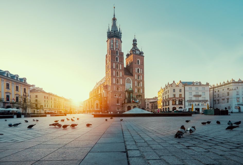 Old Town, St. Marys Basilica and Rynek Underground Tour - Booking Information