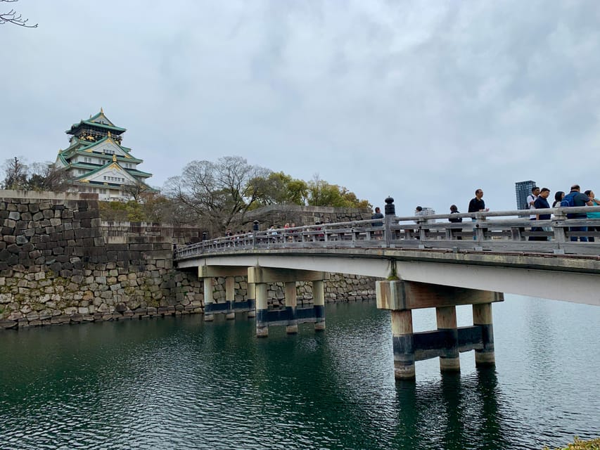 Osaka: Guided Walking Tour With a Native Expert – Top Sights - Itinerary and Key Stops