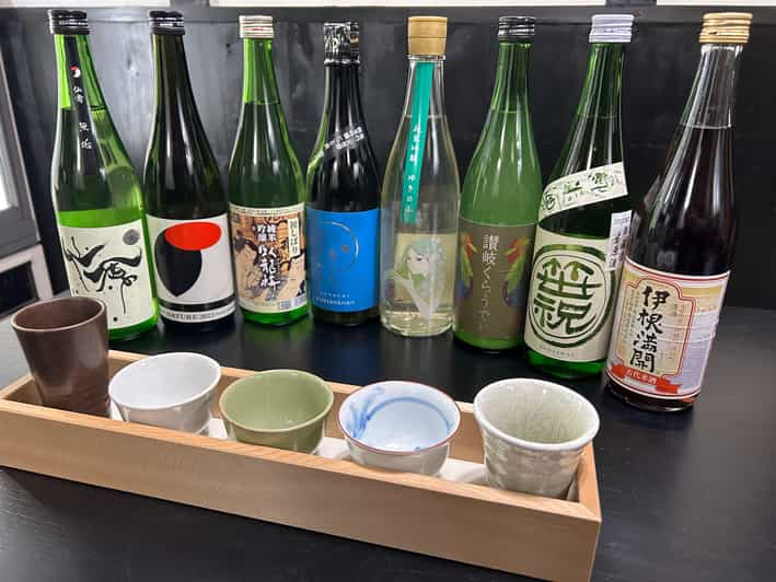 Osaka Shinsekai Sake Tasting Tour - Sake Tasting Experience