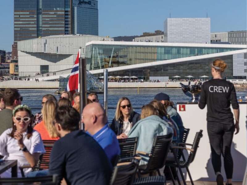 Oslo: Electric Boat Cruise With Brunch - Unique Experience Features