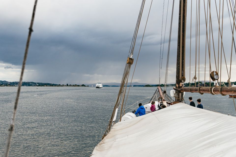 Oslo: Fjord Evening Cruise With Shrimp Buffet - Experience and Itinerary