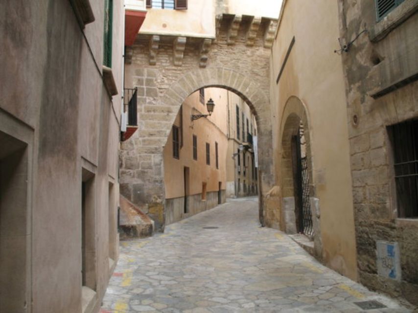 Palma De Mallorca: Old Town Guided Tour & Cathedral Visit - Highlights of the Tour