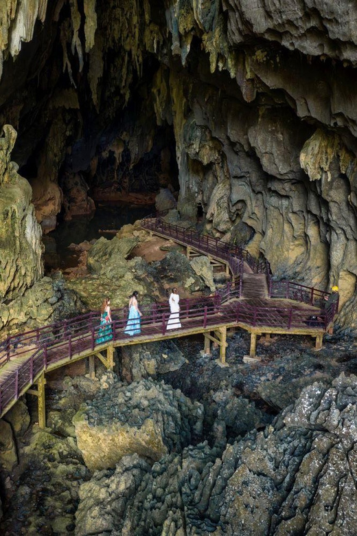 Paradise Cave and Dark Cave 1 Day Trip and Discover Zipline - Exploring Paradise Cave