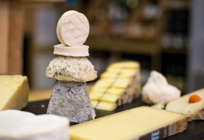 Paris: Cheese and Wine Tasting - Cheese Varieties to Taste