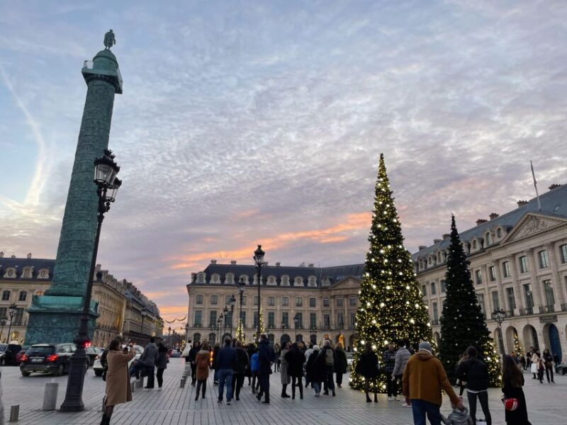 Paris Christmas Lights Walking Tour With Local Guide - Itinerary Highlights