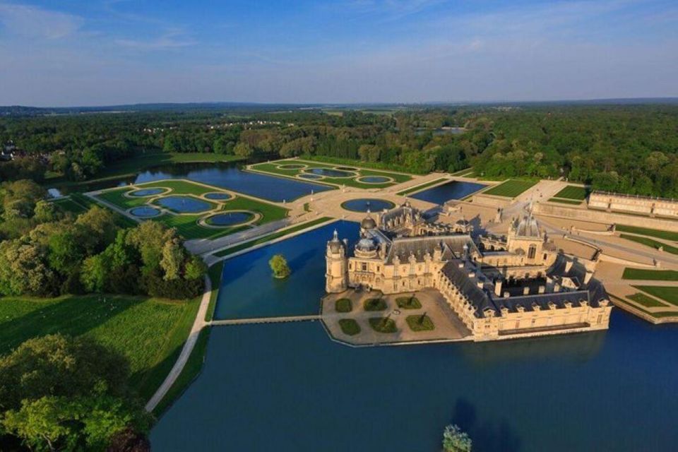 Paris: Domaine De Chantilly Private Tour in a Mercedes Van - Highlights of Château De Chantilly