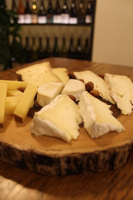 Paris: French Wine and Cheese Guided Tasting - Experience Highlights