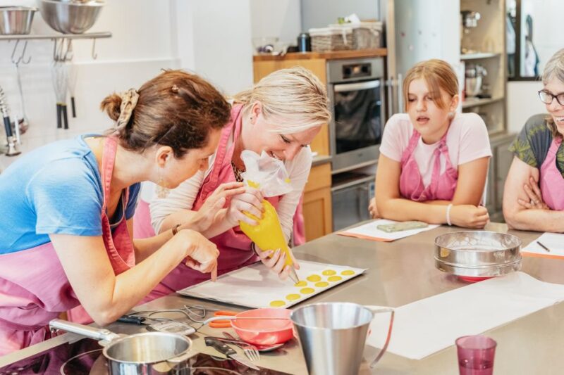Paris: Macarons Cooking Class With Pâtisserie Chef Noémie - Class Experience and Structure