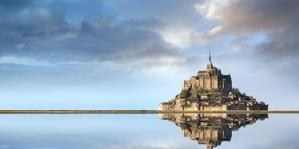 PARIS: Mont Saint Michel Private Transfer Van - Itinerary Details