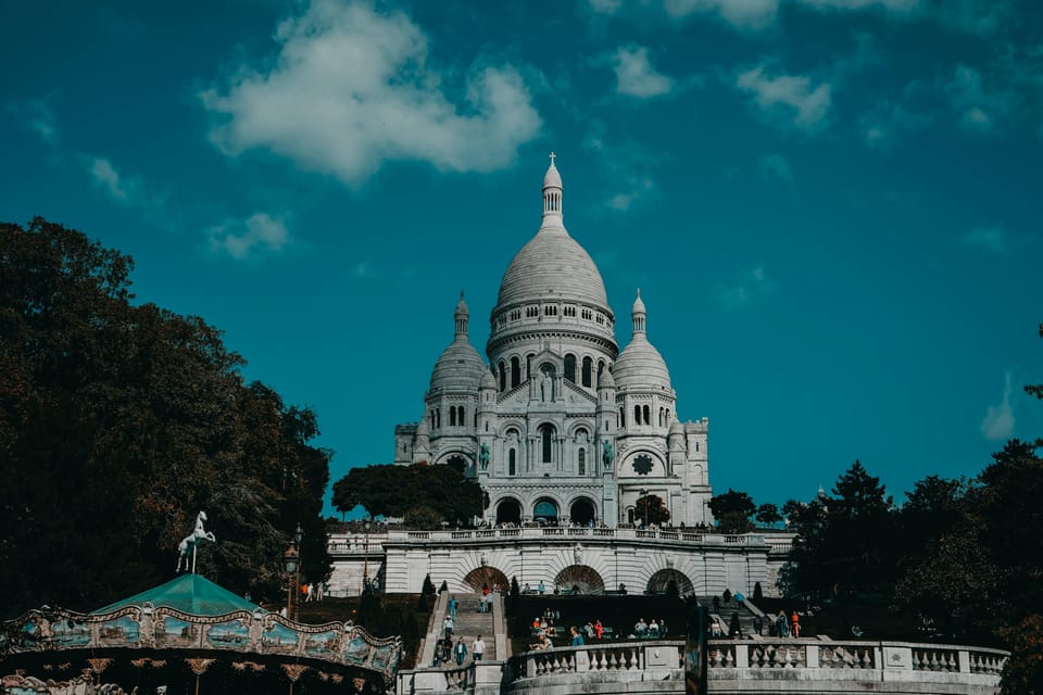 Paris : Private Montmartre Highlights Walking Tour - Itinerary Highlights