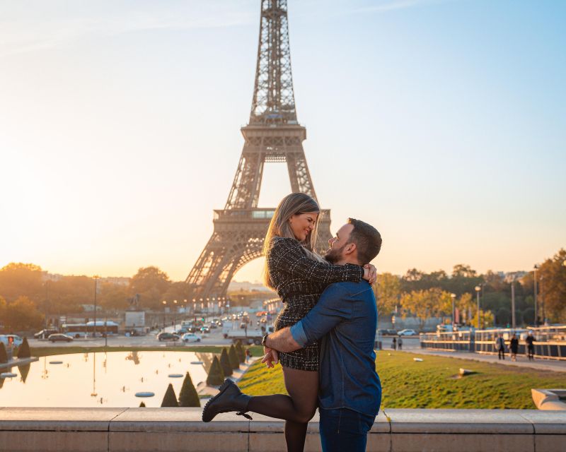 Paris: Professional Photoshoot With the Eiffel Tower - Experience Details