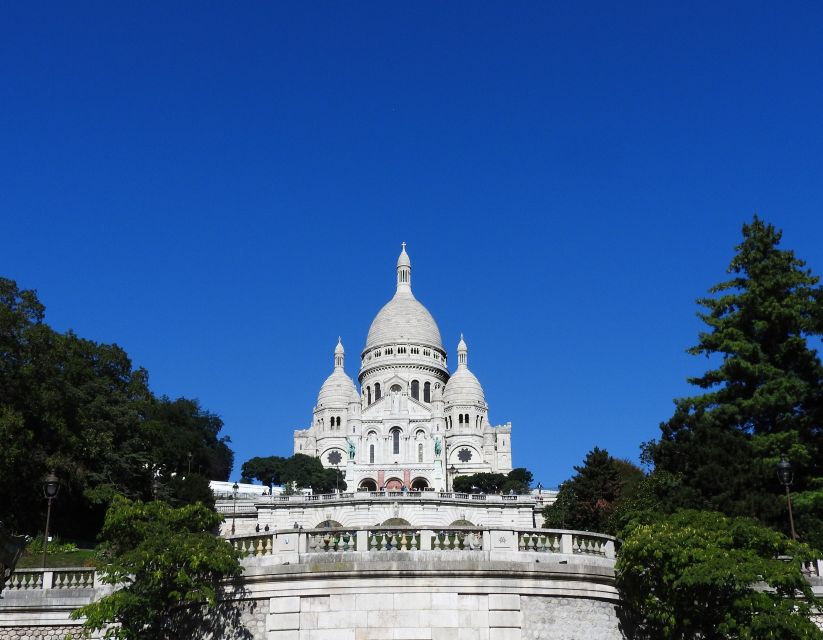 Paris: Sacré-Coeur and Montmartre Tour With Expert Guide - Tour Highlights