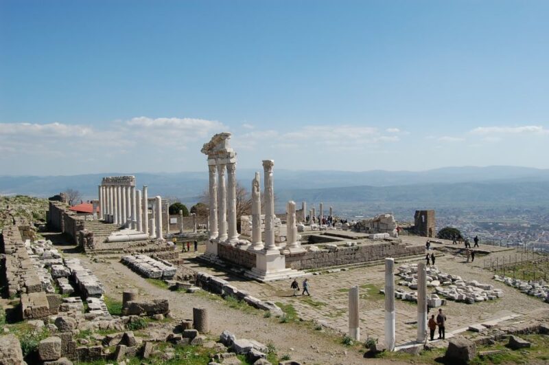 Pergamum Tour With Private Guide & Van - Itinerary Highlights