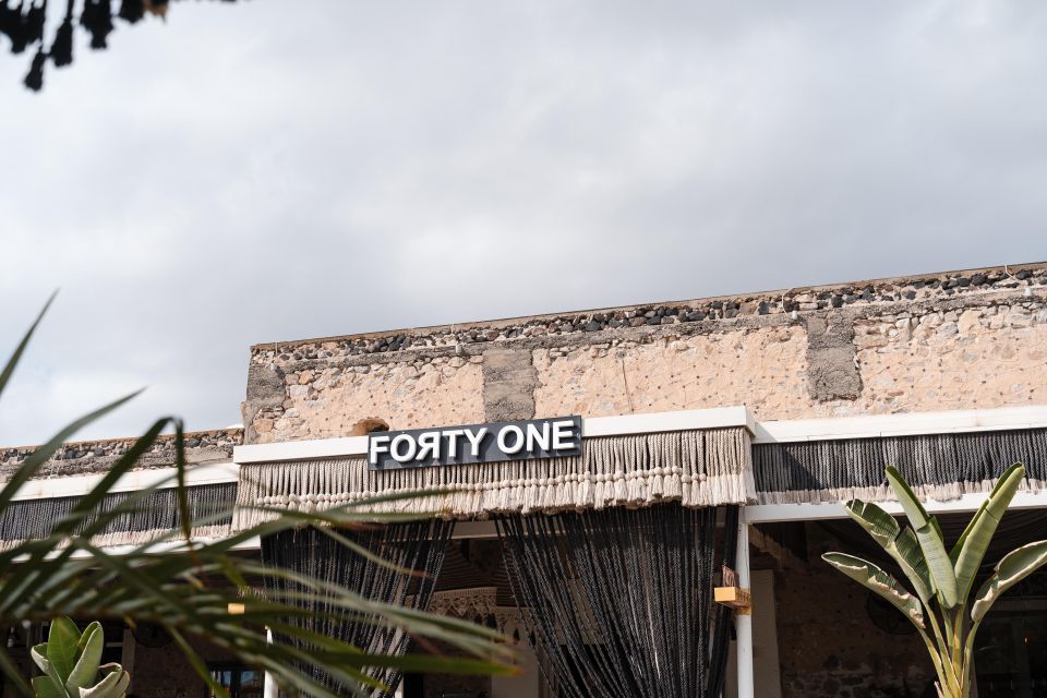 Perivolos Beach: Cooking Class Fortyone Bar Restaurant - Experience Highlights