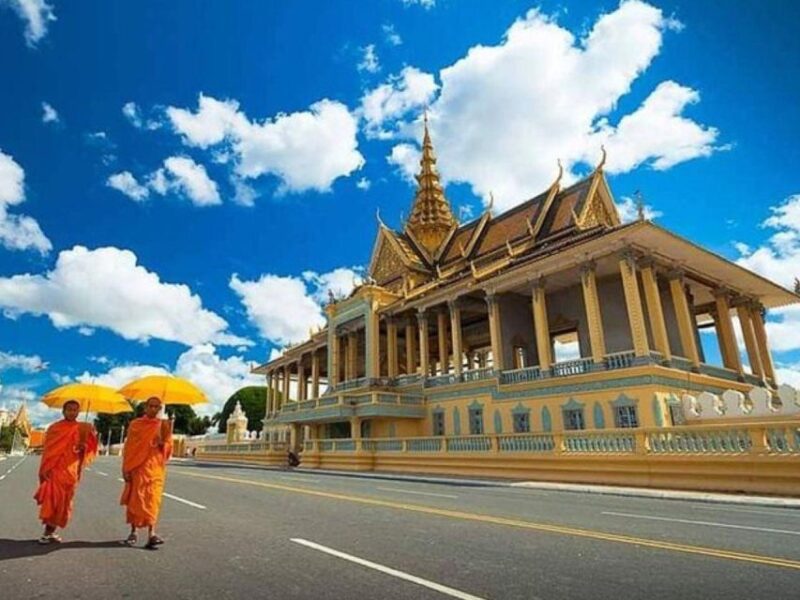 Phnom Penh City Tour & Koh Dach Silk Island Private Day Tour - Morning Itinerary Highlights