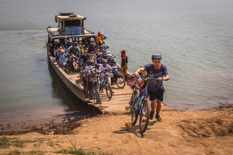 Phnom Penh: Silk Islands Bike Half Day by Private Tour - Itinerary Breakdown