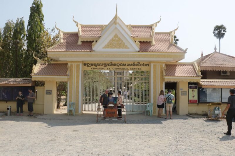 Phnom Penh Tour Killing Field Choeung Ek S21 Udong Hill - Itinerary Highlights