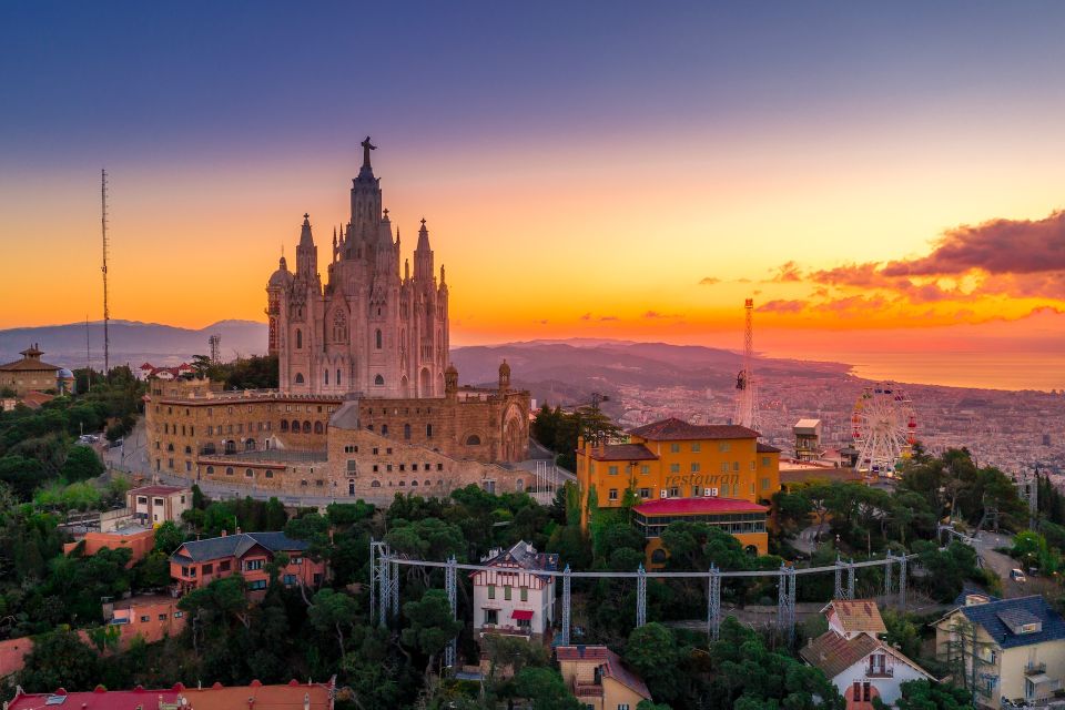 Photo Tour: Barcelona Gothic Quarter - Booking Information