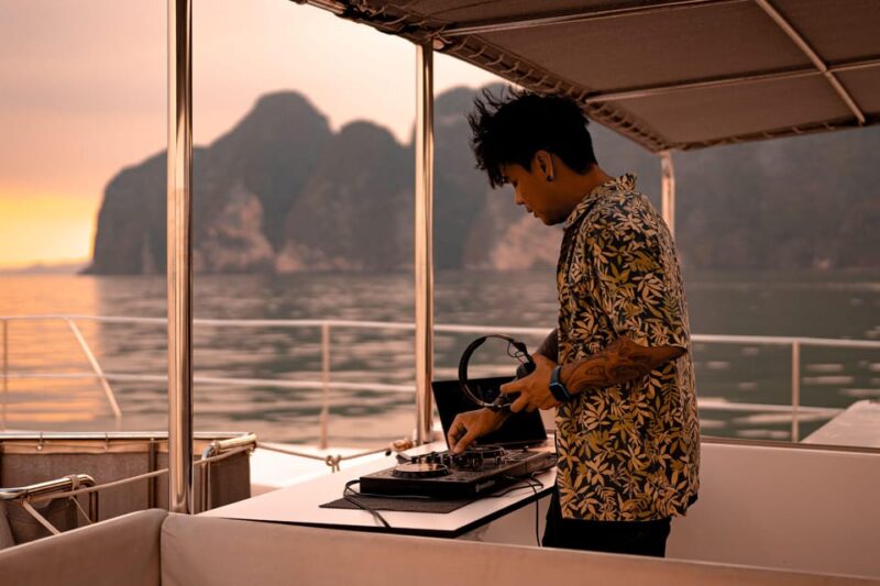 PHUKET : Phang Nga Bay Day Tour With Sunwind Catamaran - Itinerary Highlights