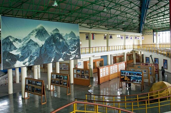 Pokhara in 5 Hours: Lake, Museum, Cave, Falls & Pagoda Hill - Discovering the International Mountain Museum