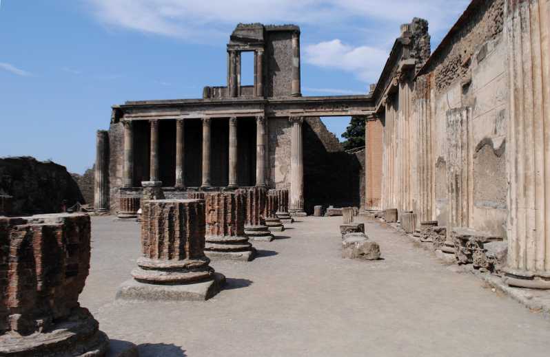 Pompeii - Private Historic Walking Tour - Historical Context and Significance