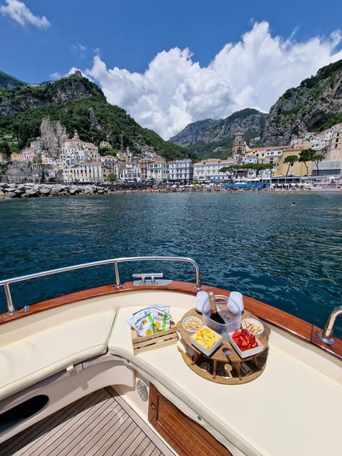 Positano: Private Boat Tour Along the Amalfi Coast - Highlights of the Experience