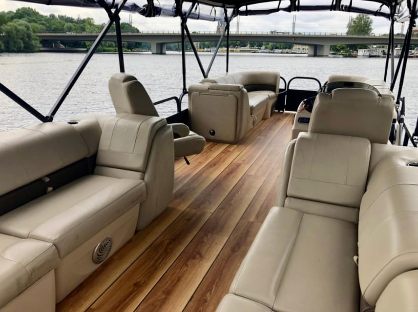 Potsdam: Rent a License-Free Boat for up to 14 PAX - Boat Features and Amenities