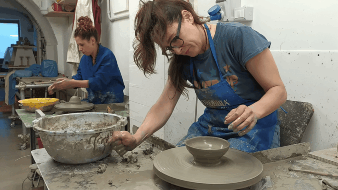 Pottery Wheel Workshop in Mugello, Tuscany. - Attire Recommendations