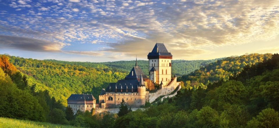 Prague: All-Inclusive Karlstejn Castle and Caves Tour - Itinerary Highlights