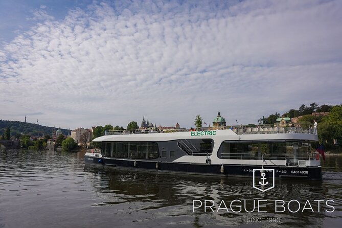 Prague Boats 1-hour Cruise - Cruise Experience