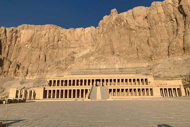 Private Full-Day Tour to West and East Bank of Luxor - Key Attractions