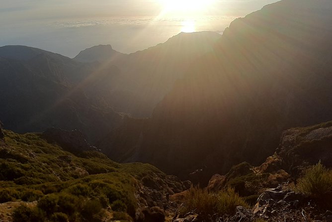 Private Guided Sunrise Pico Areeiro – Pico Ruivo Walk - Guided Sunrise Hike Experience