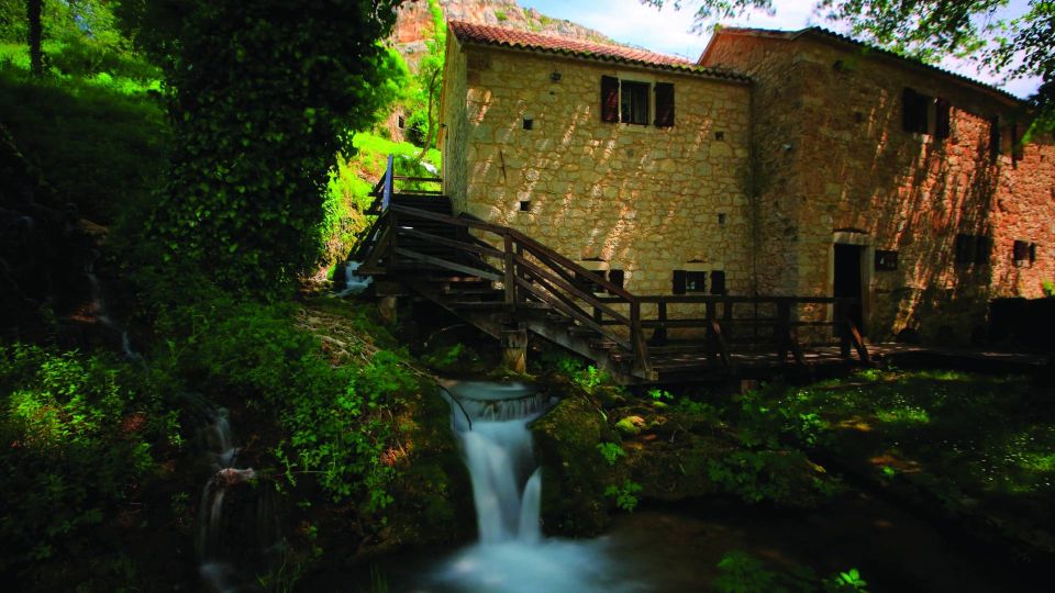 Private Krka Falls Tour From Split With Wine Tasting & Lunch - Itinerary