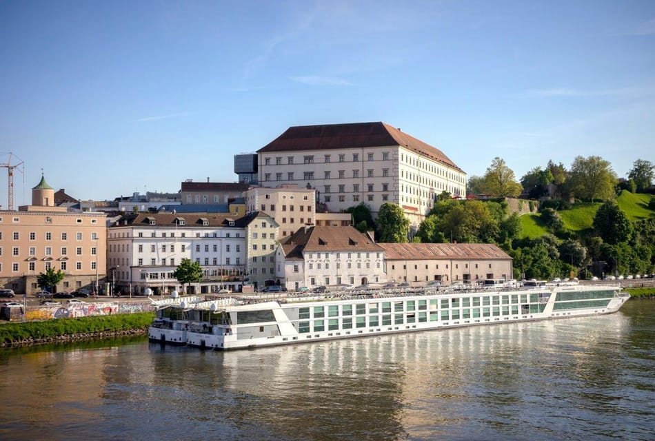 Private Linz Walking Tour for Couples - What to Expect During the Tour