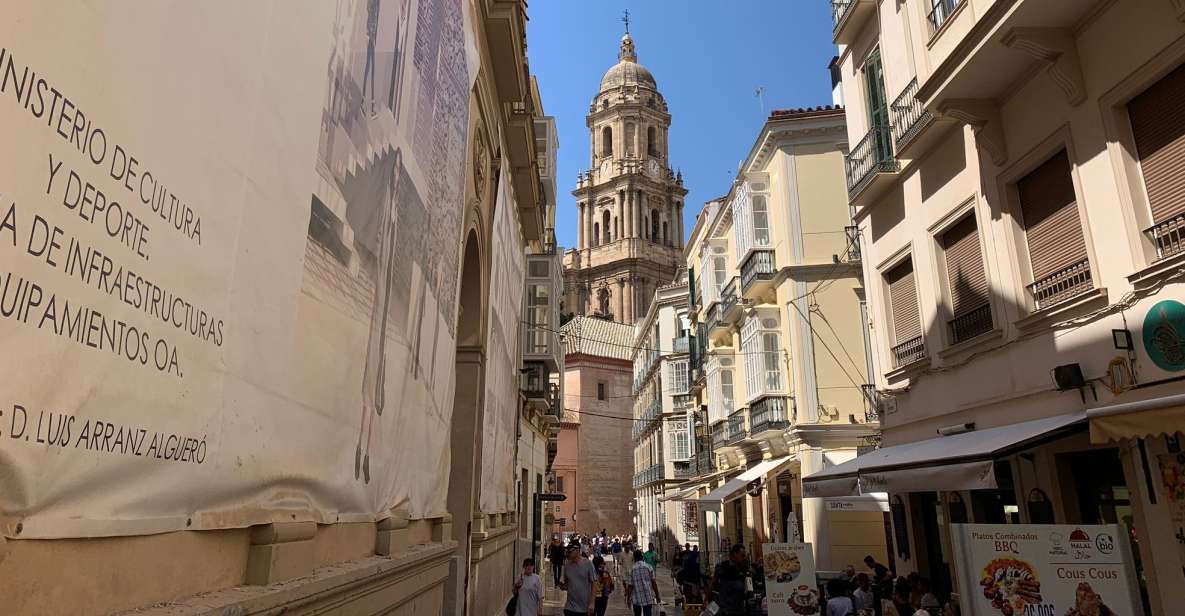 Private Málaga Walking Tour With Churros and Sweet Wine! - Itinerary and Activities