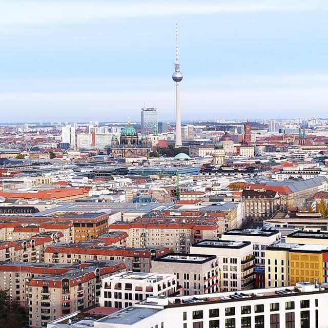 Private Minivan Tour Berlin Highlights Driver and Guide - Customization and Flexibility