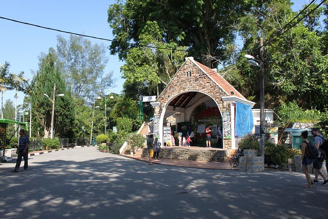 Private Penang Hill and Temple - Exploring Penang Hill