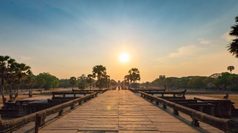 Private Sedan Sunrise Guide Tour - Itinerary Details