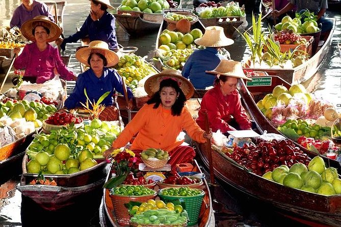 Private Tour: Floating Market and Maeklong Tour From Bangkok - Floating Market Experience